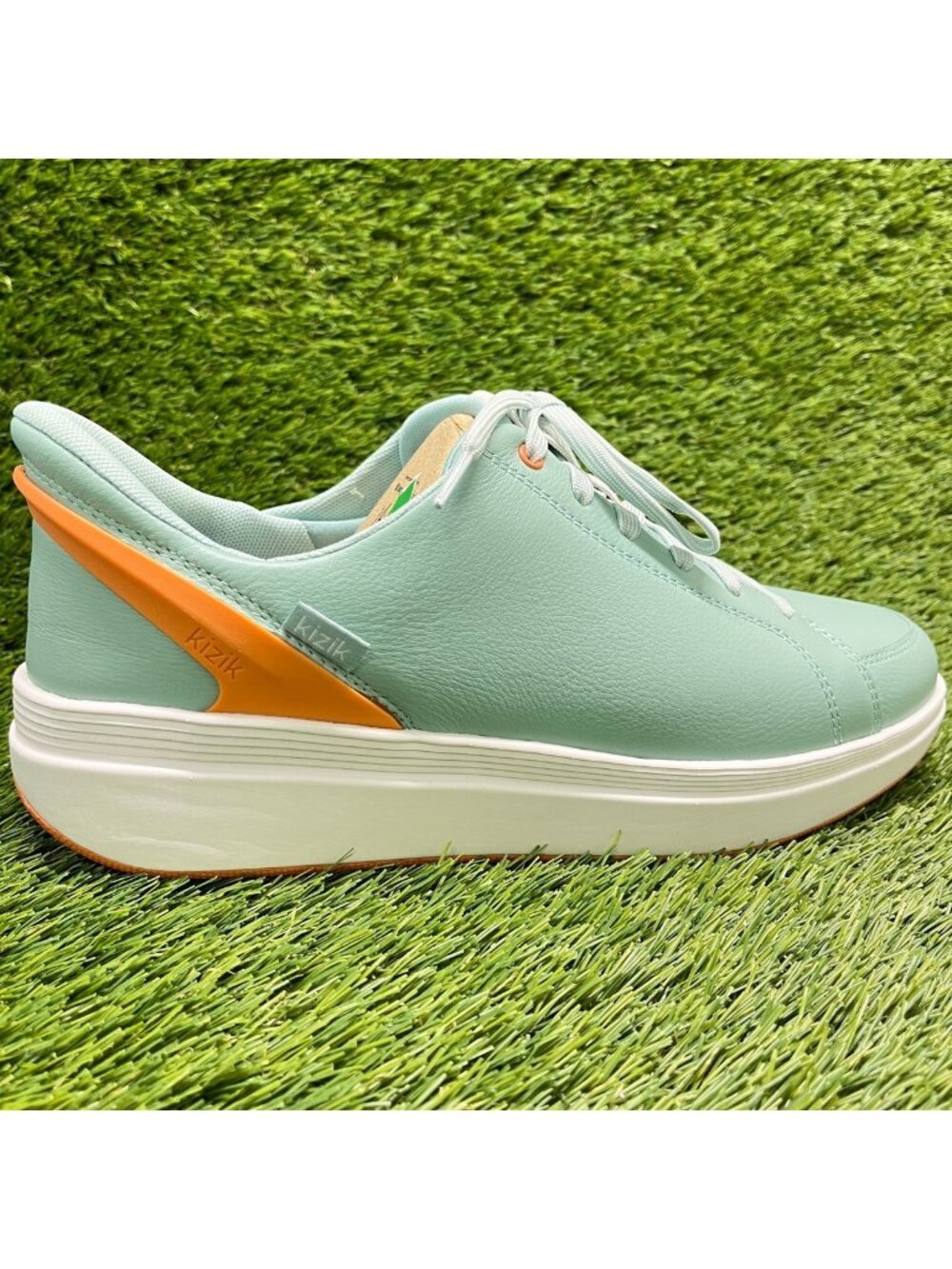 Kizik Sydney Womens Size 10.5 Light Green Athletic Hands Free Shoes Sneakers